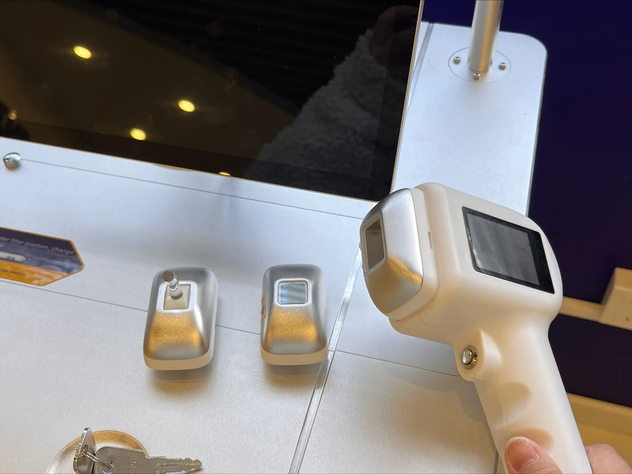 Elite Smooth™ Android Triple Wave Diode Laser - Image 11